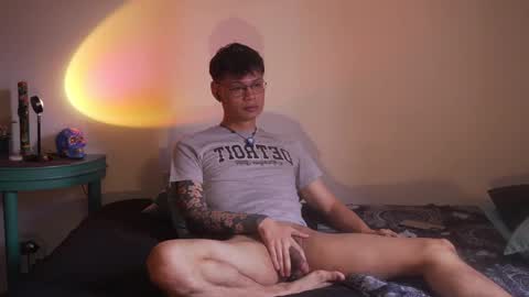 Snapshot of heliero chatting on 01.17.26 Helio online show from 01.17.26