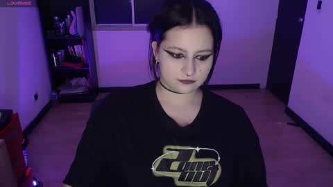 Snapshot of hell_dancer_ chatting on 02.25.25 Lexa online show from 02.25.25