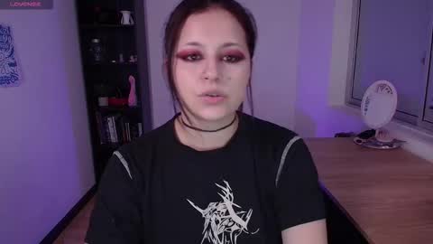 Snapshot of hell_dancer_ chatting on 09.29.25 Lexa online show from 09.29.25