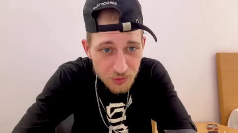 hellacozy online show from 04.11.26