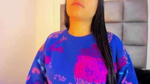 hellen__smith_ online show from 09.22.25