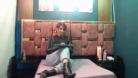 Hellen.  online show from 04.02.26