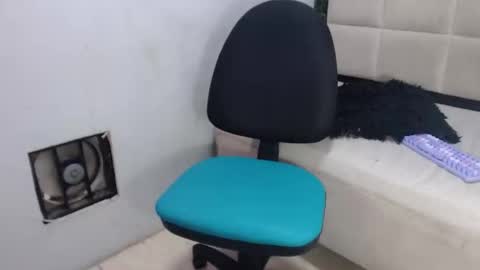 Snapshot of hellen_queensex chatting on 02.03.25 hellen_queensex online show from 02.03.25