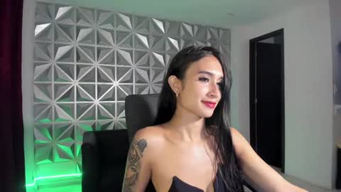 Snapshot of hellen_tease chatting on 09.19.25 Hellen online show from 09.19.25