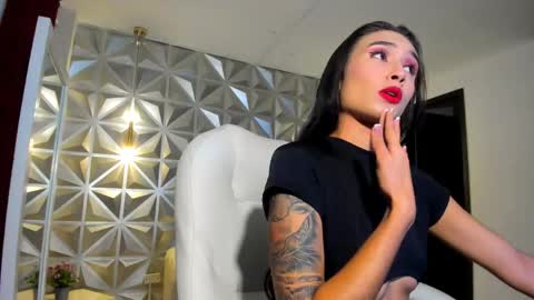 Snapshot of hellen_tease chatting on 04.23.26 Hellen online show from 04.23.26