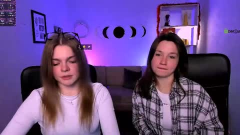 Helli online show from 04.15.26