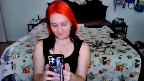HellienaDesroser online show from 09.29.25
