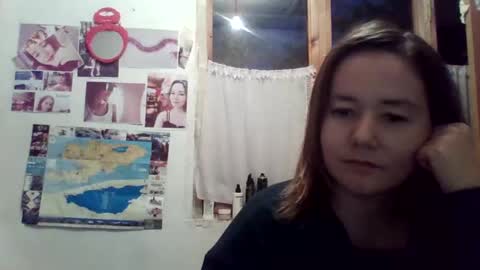 hello_its_mee_ online show from 10.15.25