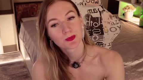 Snapshot of hello_lisha chatting on 07.03.26 Alisia Monday to Friday from 10 am to 4 pm GMT 2 online show from 07.03.26