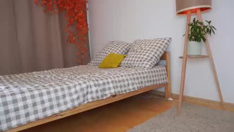 Taya online show from 10.06.25