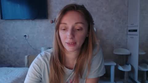 Snapshot of hellokittykaty chatting on 02.03.26 Victory online show from 02.03.26