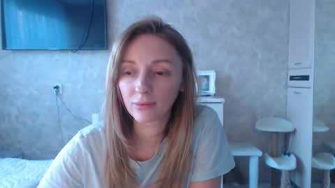 Snapshot of hellokittykaty chatting on 02.03.26 Victory online show from 02.03.26