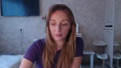 Snapshot of hellokittykaty chatting on 02.05.26 Victory online show from 02.05.26