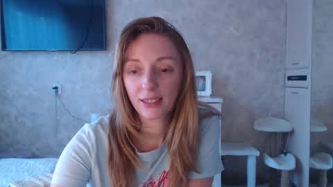 Snapshot of hellokittykaty chatting on 02.06.26 Victory online show from 02.06.26