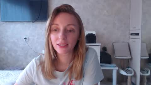 Snapshot of hellokittykaty chatting on 03.02.26 Victory online show from 03.02.26