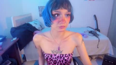 Raven and Momo online show from 11.23.25