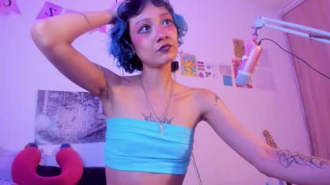 Raven and Momo online show from 11.30.25