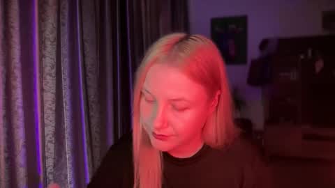 Snapshot of hellyriddle chatting on 10.07.25 DeleteyourSadness online show from 10.07.25