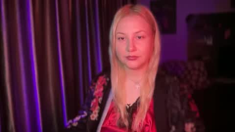 Snapshot of hellyriddle chatting on 12.15.25 DeleteyourSadness online show from 12.15.25