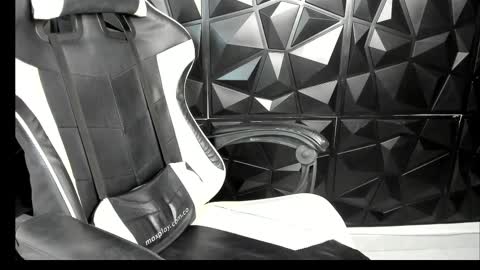 Snapshot of heluehorny13 chatting on 03.12.25 heluehorny13 online show from 03.12.25