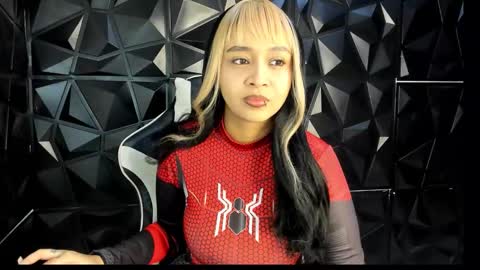 Snapshot of heluehorny13 chatting on 10.27.25 heluehorny13 online show from 10.27.25