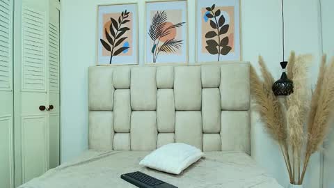 Snapshot of hemmastar chatting on 02.25.26 Hemmastar online show from 02.25.26