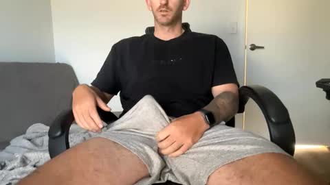 Snapshot of hendo92 chatting on 09.26.25 Hendo online show from 09.26.25