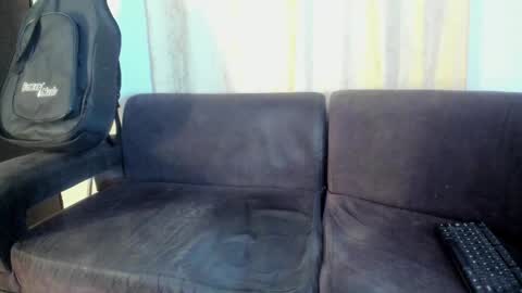 henrik_senn online show from 10.18.25