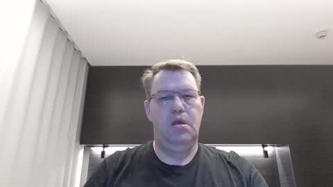 henrikrp1971 online show from 01.01.25