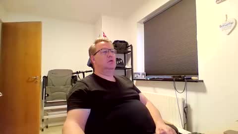 henrikrp1971 online show from 10.22.25