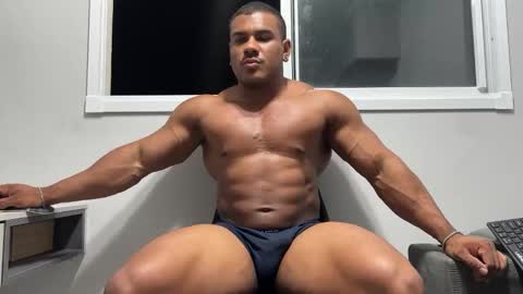 Snapshot of henrimusclee chatting on 02.19.25 Henri online show from 02.19.25