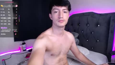 Snapshot of henry_diaz chatting on 11.29.25 Henry online show from 11.29.25