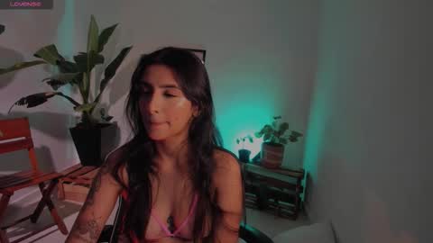 Snapshot of hera_069 chatting on 01.09.26 Hello I am Valentina independent Colombian model I love sensuality and pleasure welcome online show from 01.09.26