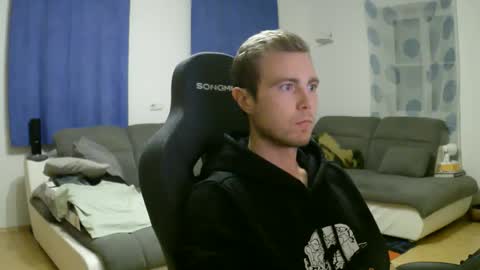 John Pearl online show from 04.03.26