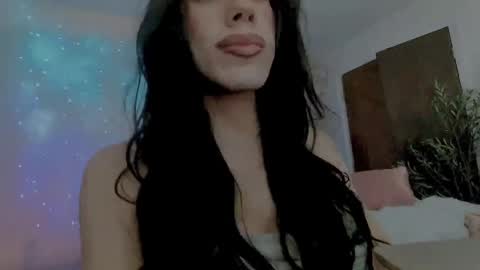 Kiki holestuffer 3000 destroyer of asses miss big balls online show from 01.30.25