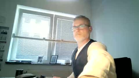 hering76 online show from 06.03.26