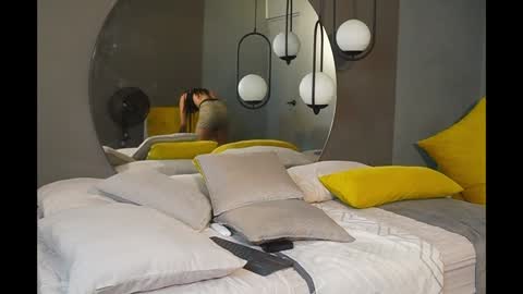 Hermione Scott online show from 02.01.25