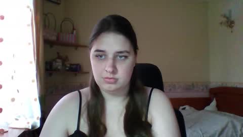 hess_luna_ online show from 02.12.26