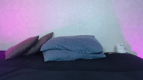 Hesssa Prime time  The broadcasts start at 3am and 3 pm London time  online show from 12.19.24