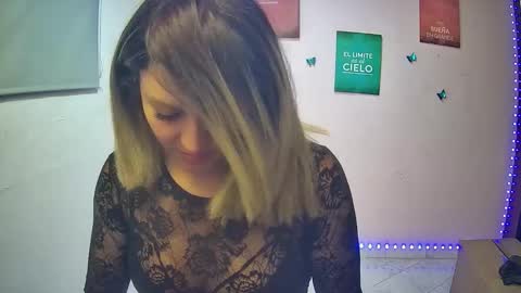 Hestesiaxx online show from 11.14.25