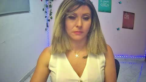 Snapshot of hestesiaxx chatting on 04.10.26 Hestesiaxx online show from 04.10.26