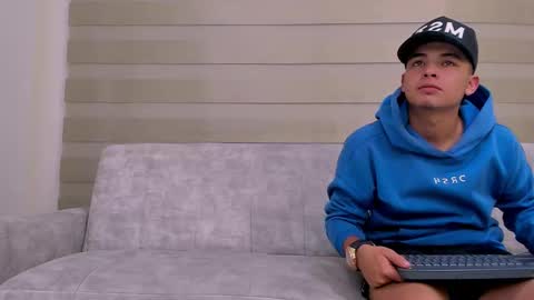 heteros men online show from 03.06.25