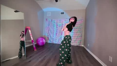 salem online show from 02.06.25