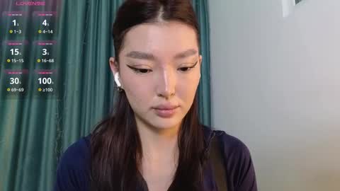 Snapshot of hey_herbal chatting on 11.13.25 Audrey online show from 11.13.25