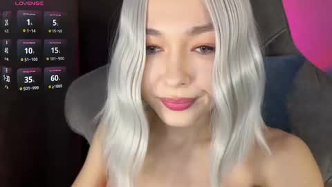  Nora  online show from 06.17.26