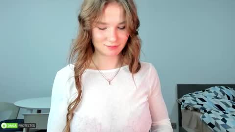 Bella 3 online show from 09.19.25