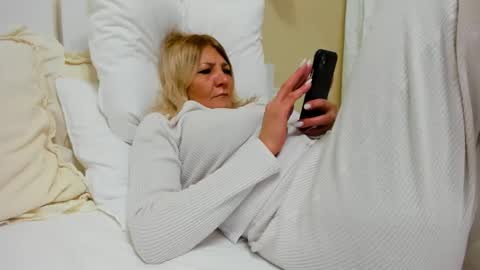 Heyheygrey online show from 02.20.25