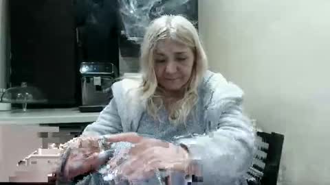 Snapshot of heyheygrey chatting on 02.11.26 Heyheygrey online show from 02.11.26