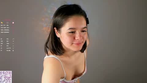 Snapshot of heyim_laura chatting on 04.29.26 Laura online show from 04.29.26