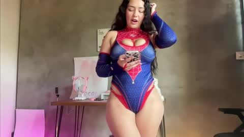 Snapshot of heyitscoco_xx chatting on 01.17.25 Coco aka Tyla online show from 01.17.25